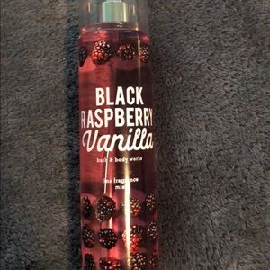 Black Raspberry Vanilla Body Spray